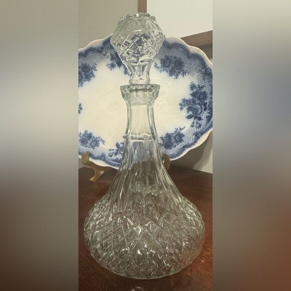 The Libby Cambridge Ship Decanter - Picture 2 of 7
